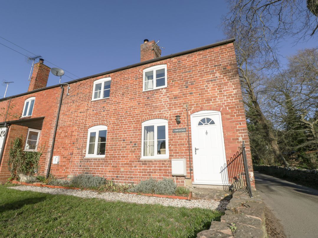 1 Tump Cottages