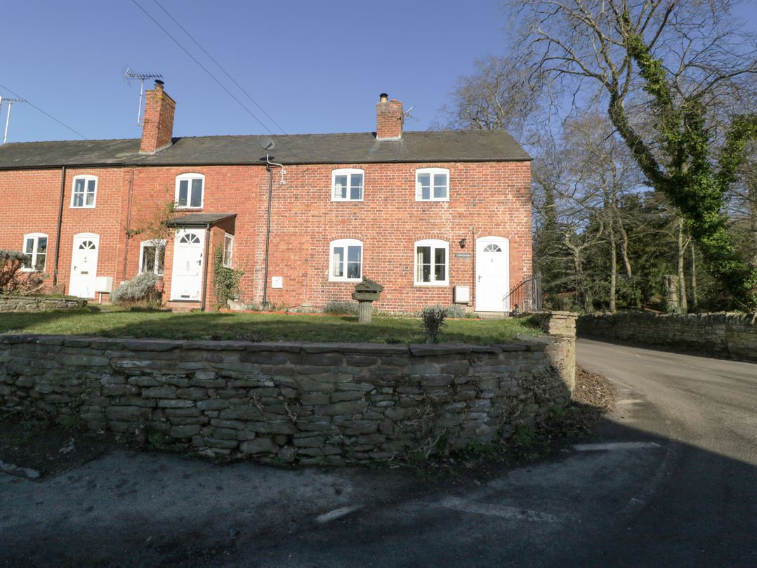 1 Tump Cottages
