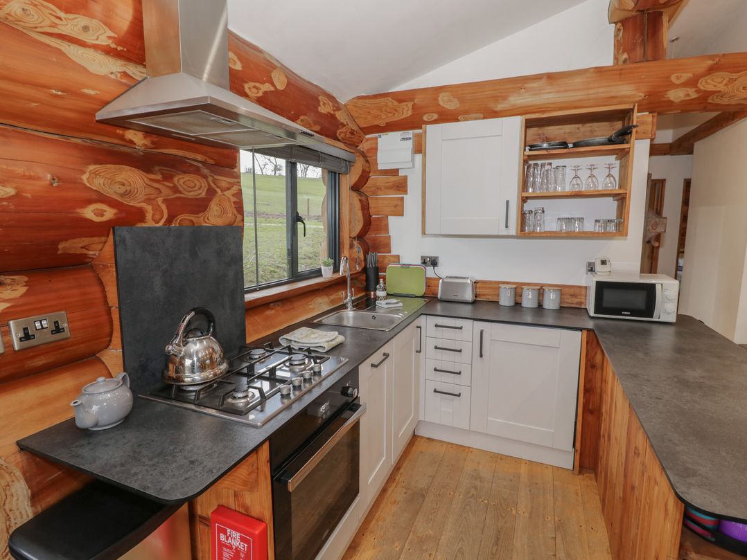 Cedar Cabin at Salford Court Farm Fishing Cabins