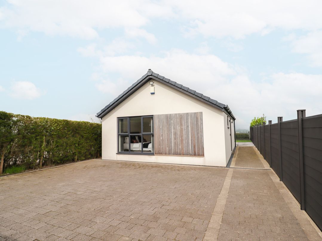 Dog friendly holiday cottage in Langho, sleeps 2