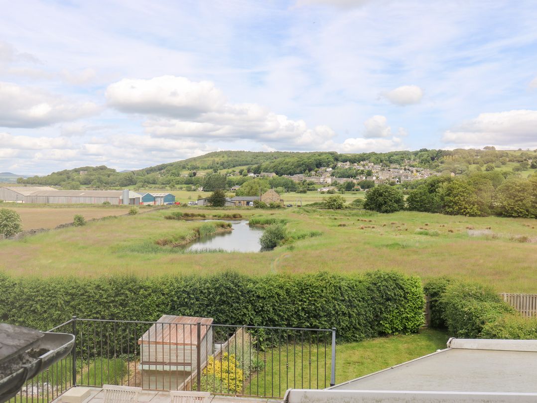 Farnhill View