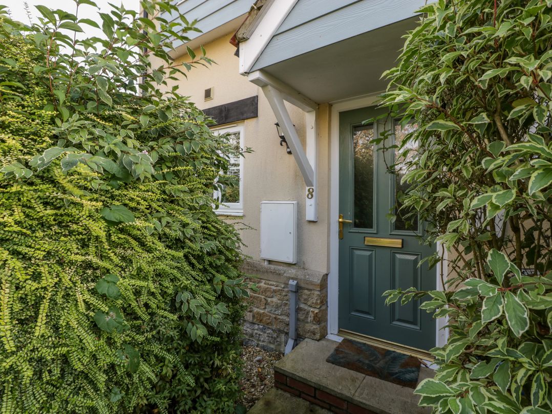 8 Barrington Mews