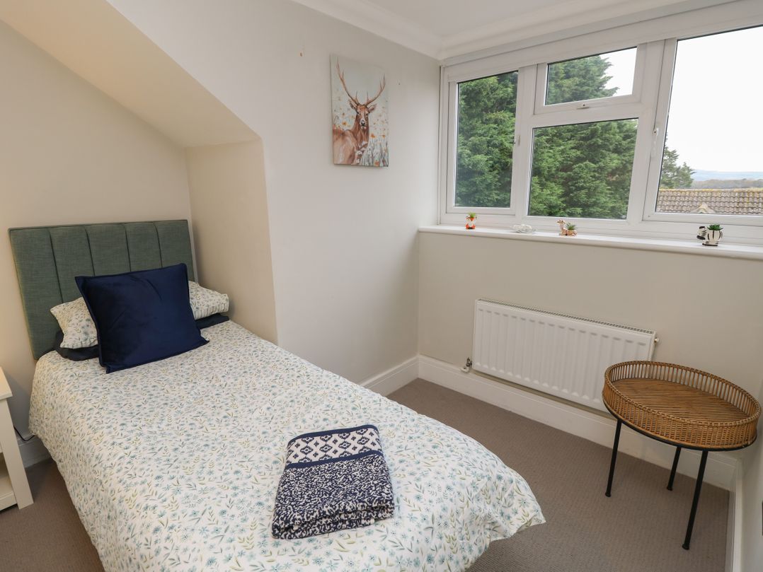 Rookley Lake Cottage
