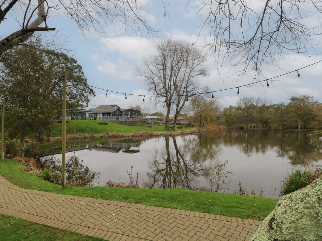 Rookley Lake Cottage
