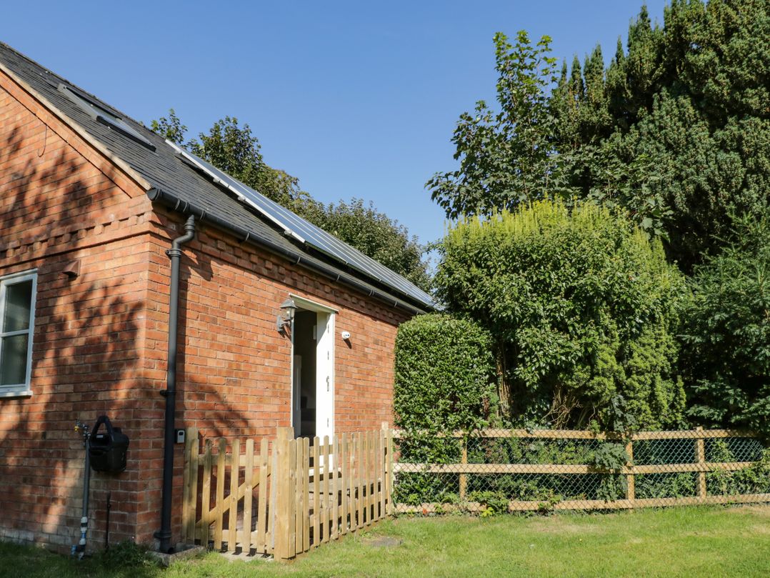 The Studio at Church House, Temple Grafton (Sleeps 3)