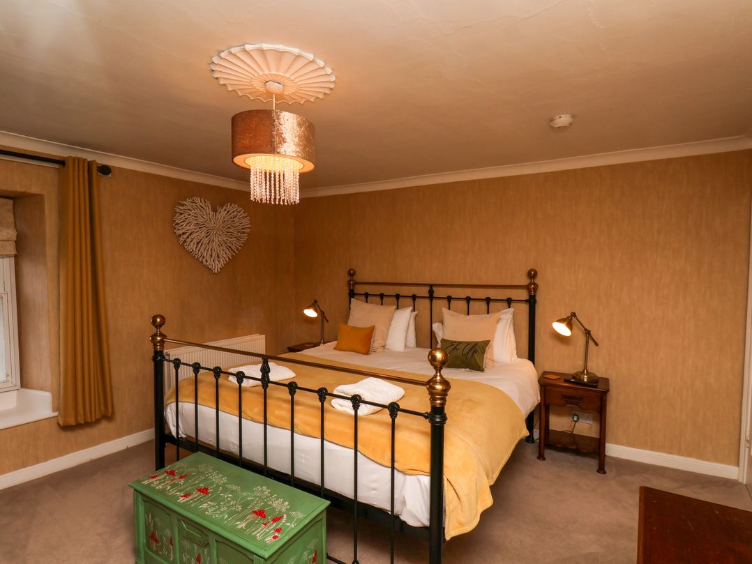 Sixpence Cottage