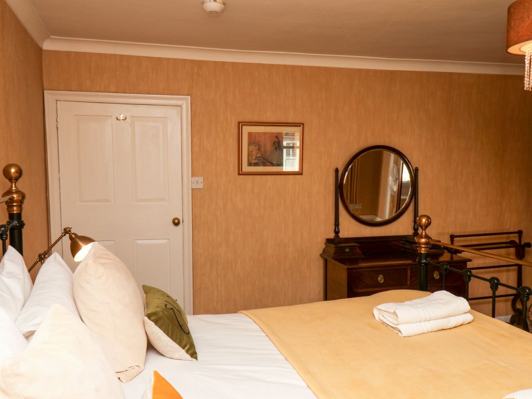 Sixpence Cottage