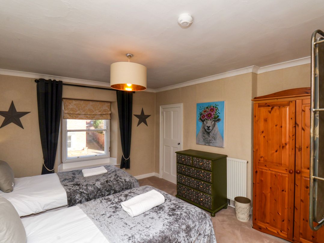 Sixpence Cottage
