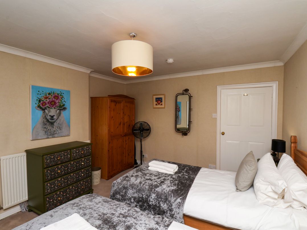 Sixpence Cottage