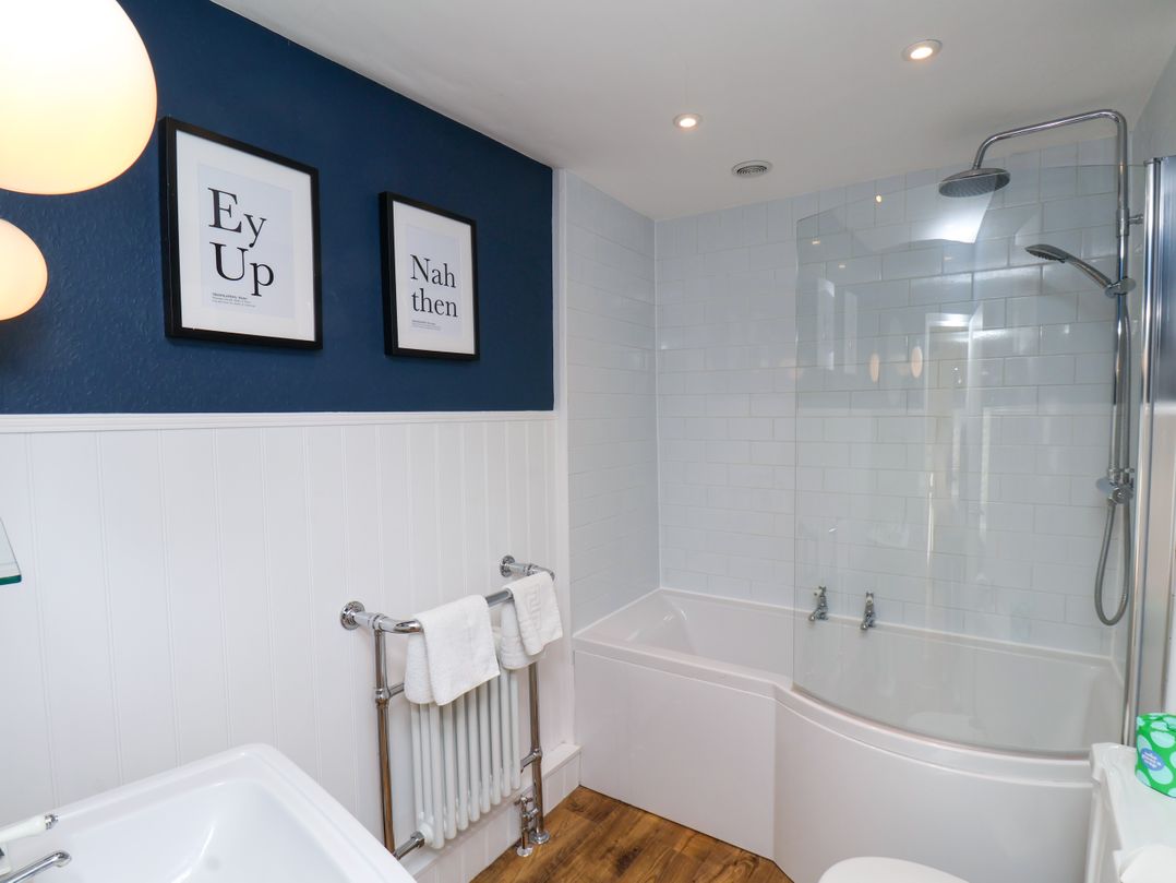 Sixpence Cottage