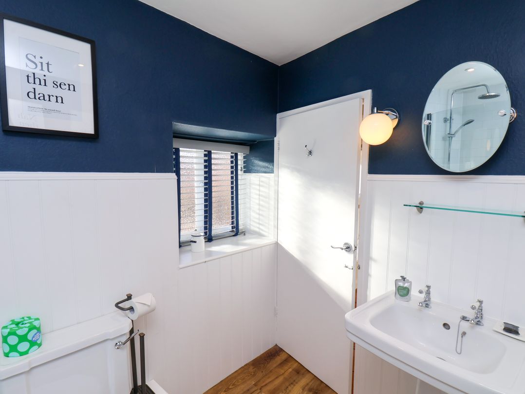 Sixpence Cottage