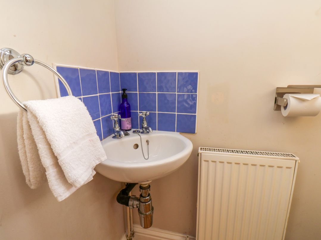 Sixpence Cottage