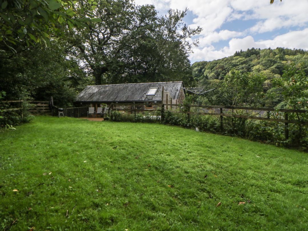 Tamar Barn