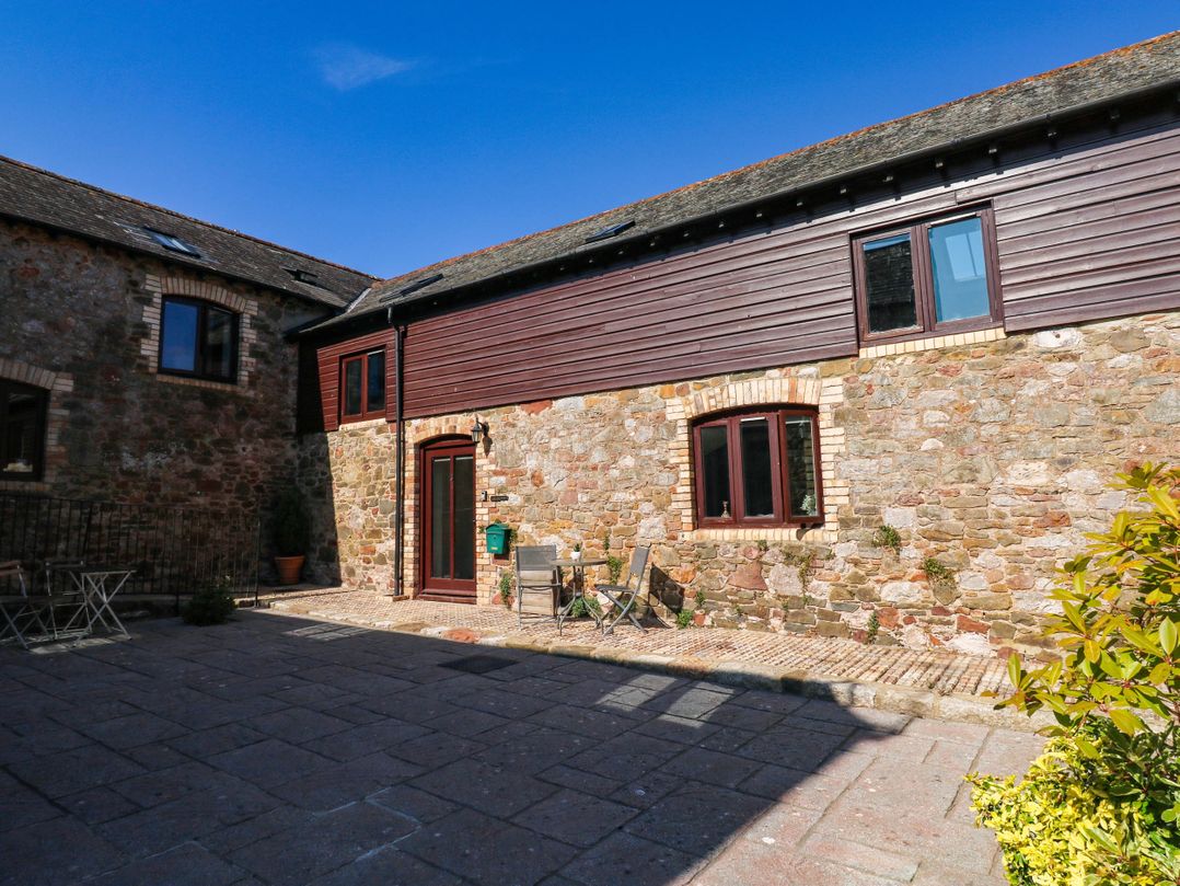 3 Town Farm Court