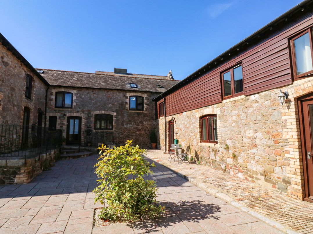 3 Town Farm Court