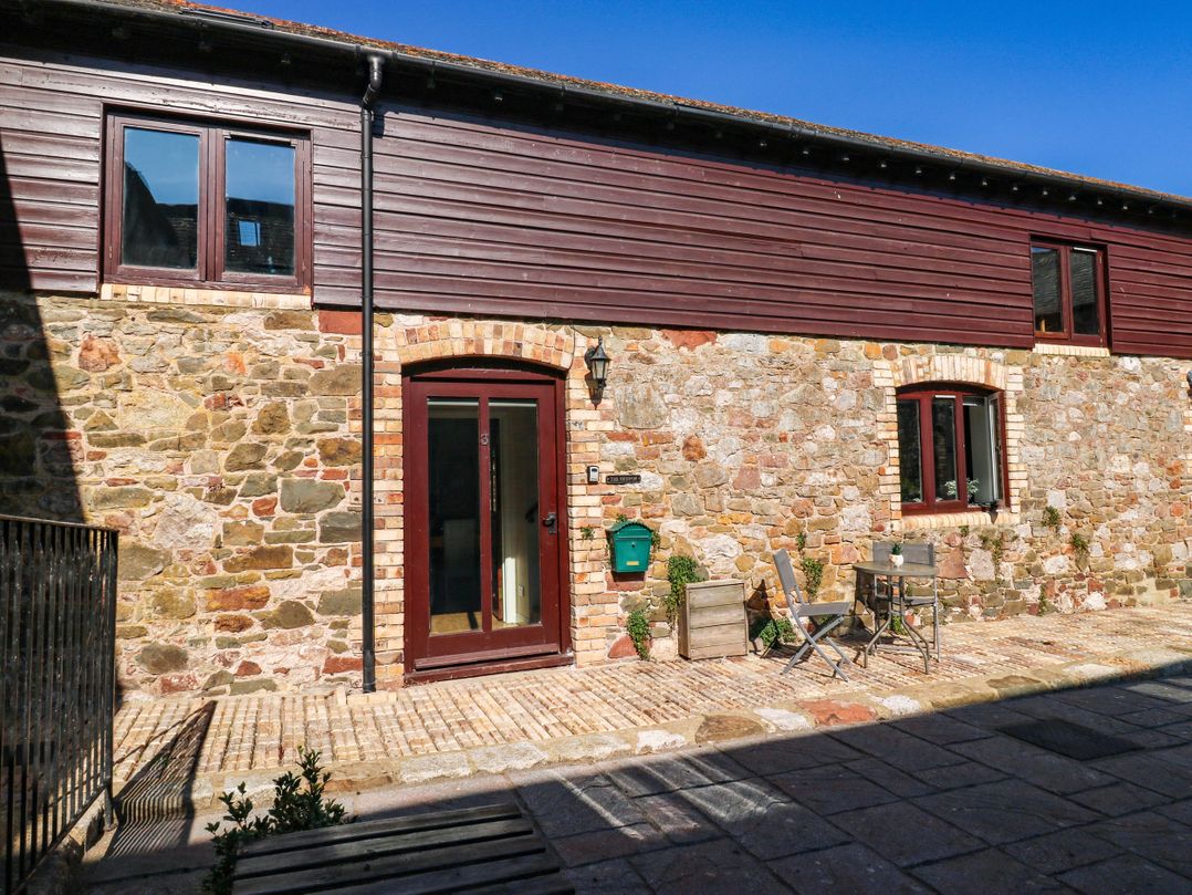 3 Town Farm Court