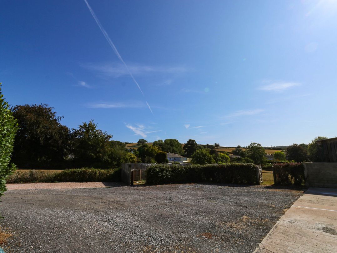 3 Town Farm Court