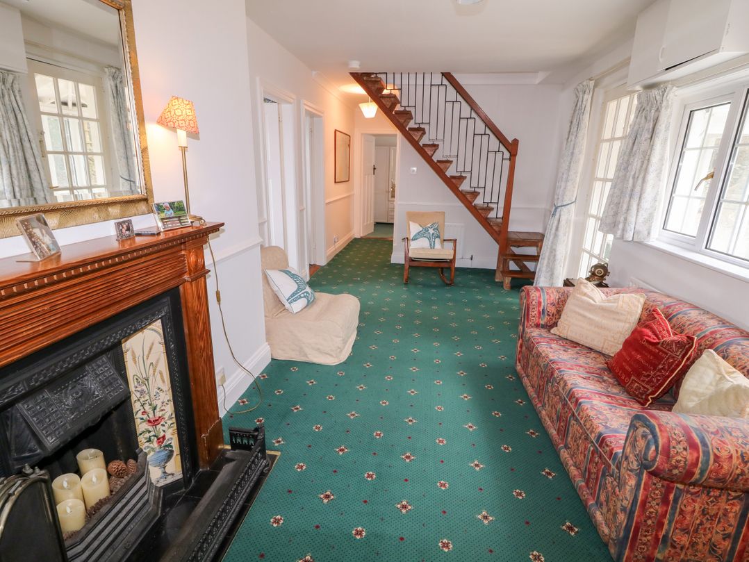 Rocklea Seaside Cottage