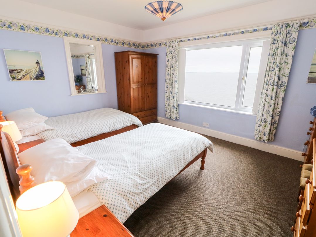 Rocklea Seaside Cottage