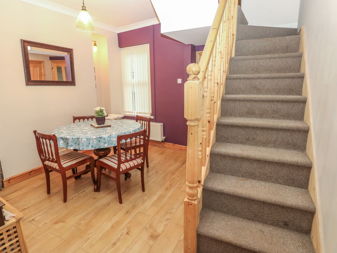 19 Great North Road