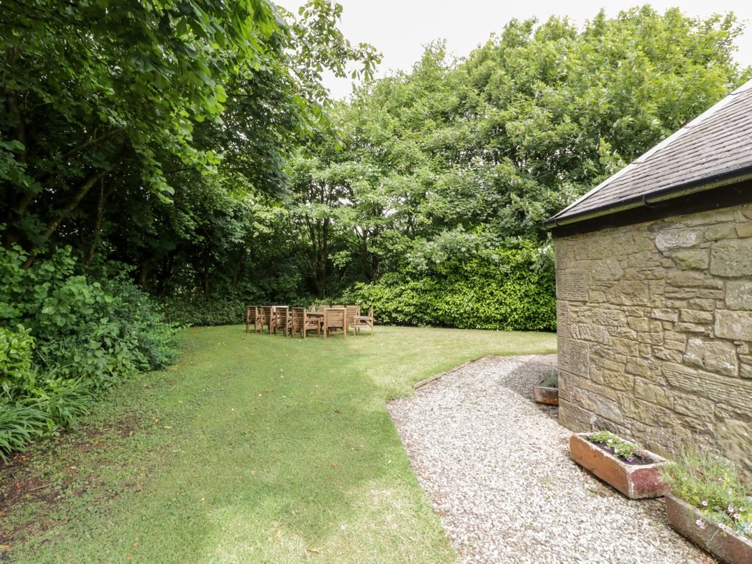 Shieldhill Farm House