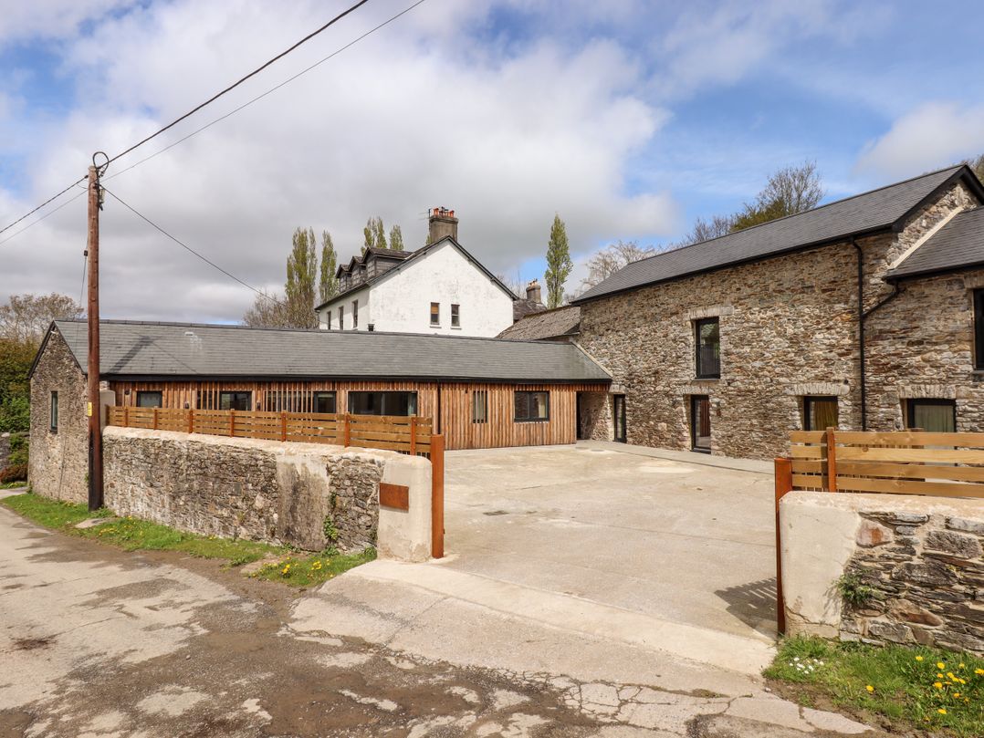 1 Caddaford Barns