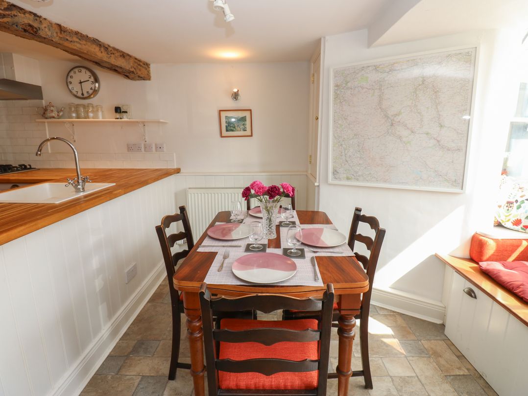 Cross View Cottage