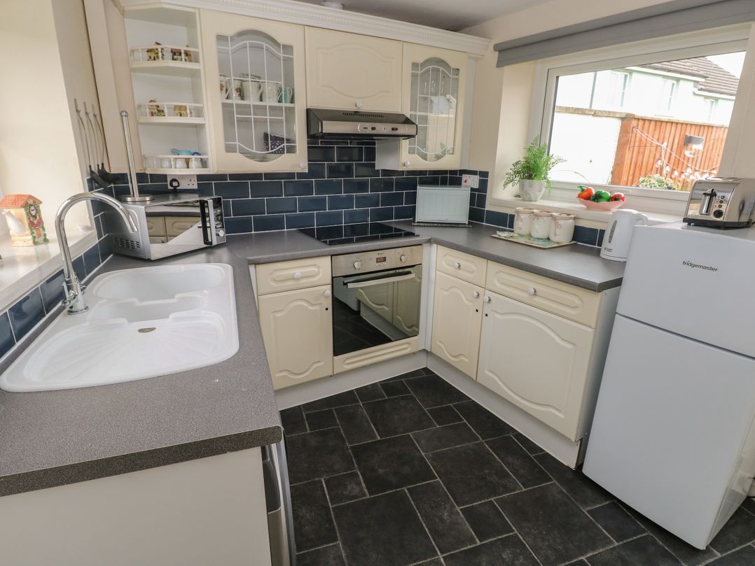 4 Honeyborough Farm Cottages