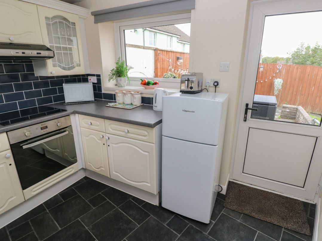 4 Honeyborough Farm Cottages