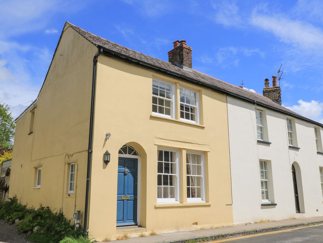 4 Duck Street