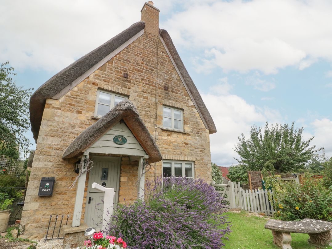 Honeysuckle Cottage (Brailes)