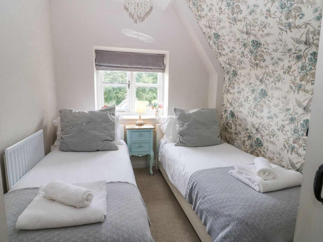 Honeysuckle Cottage (Brailes)