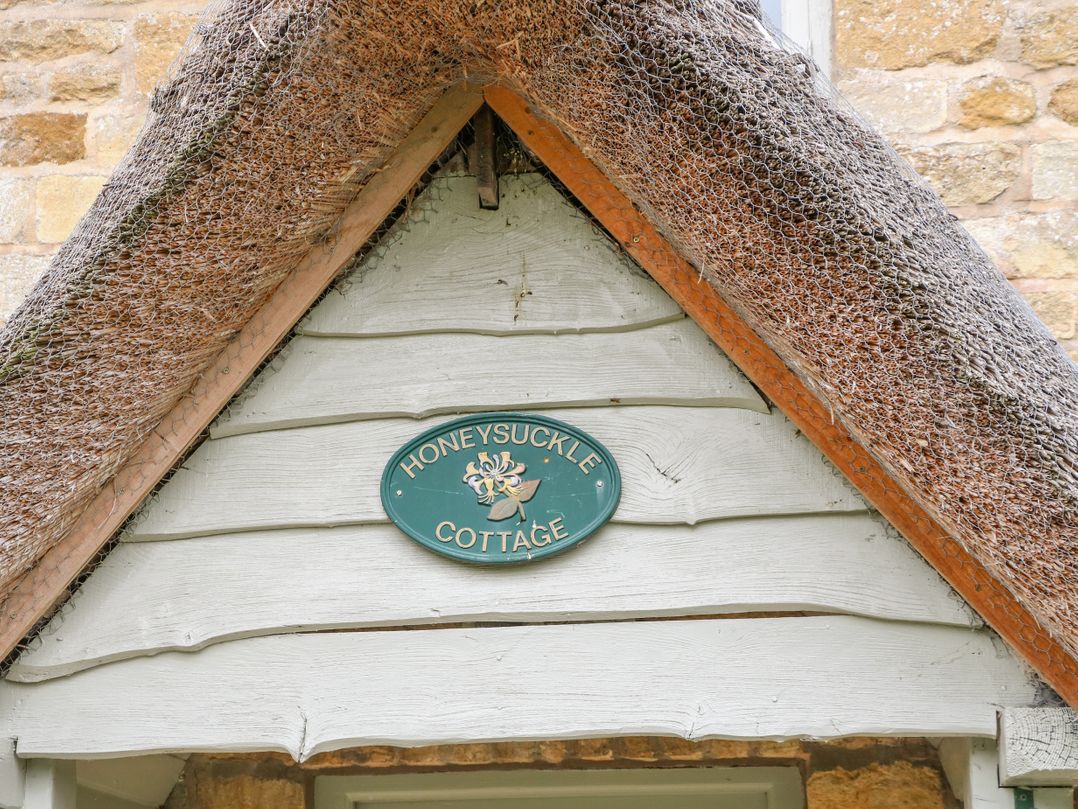 Honeysuckle Cottage (Brailes)