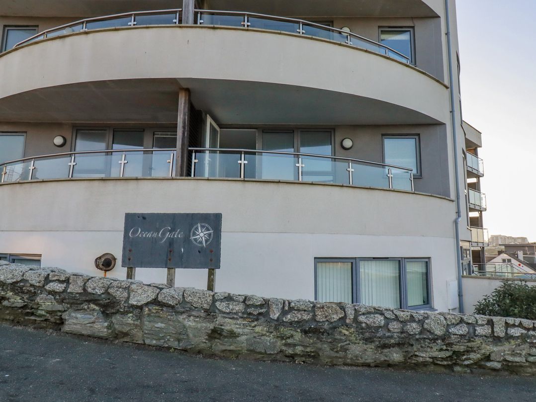 Fistral Retreat