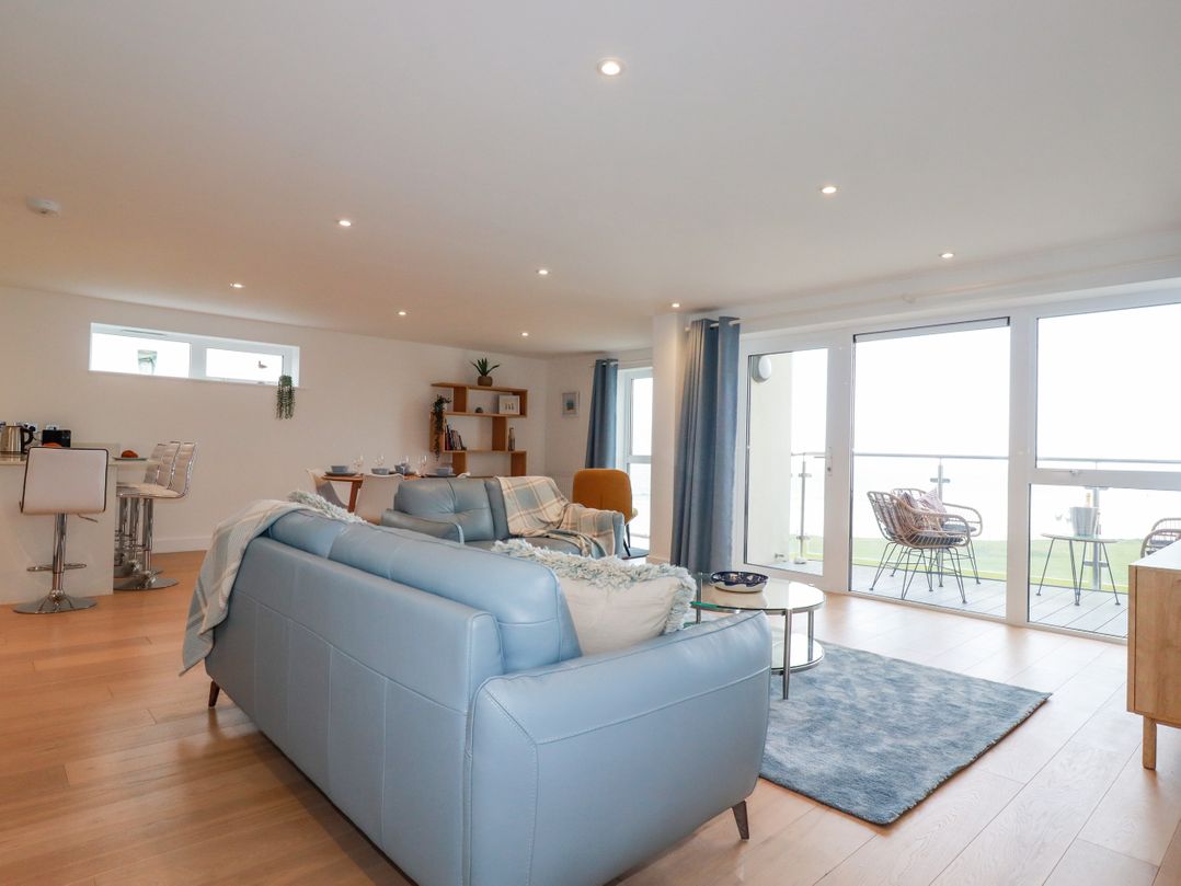 Fistral Retreat