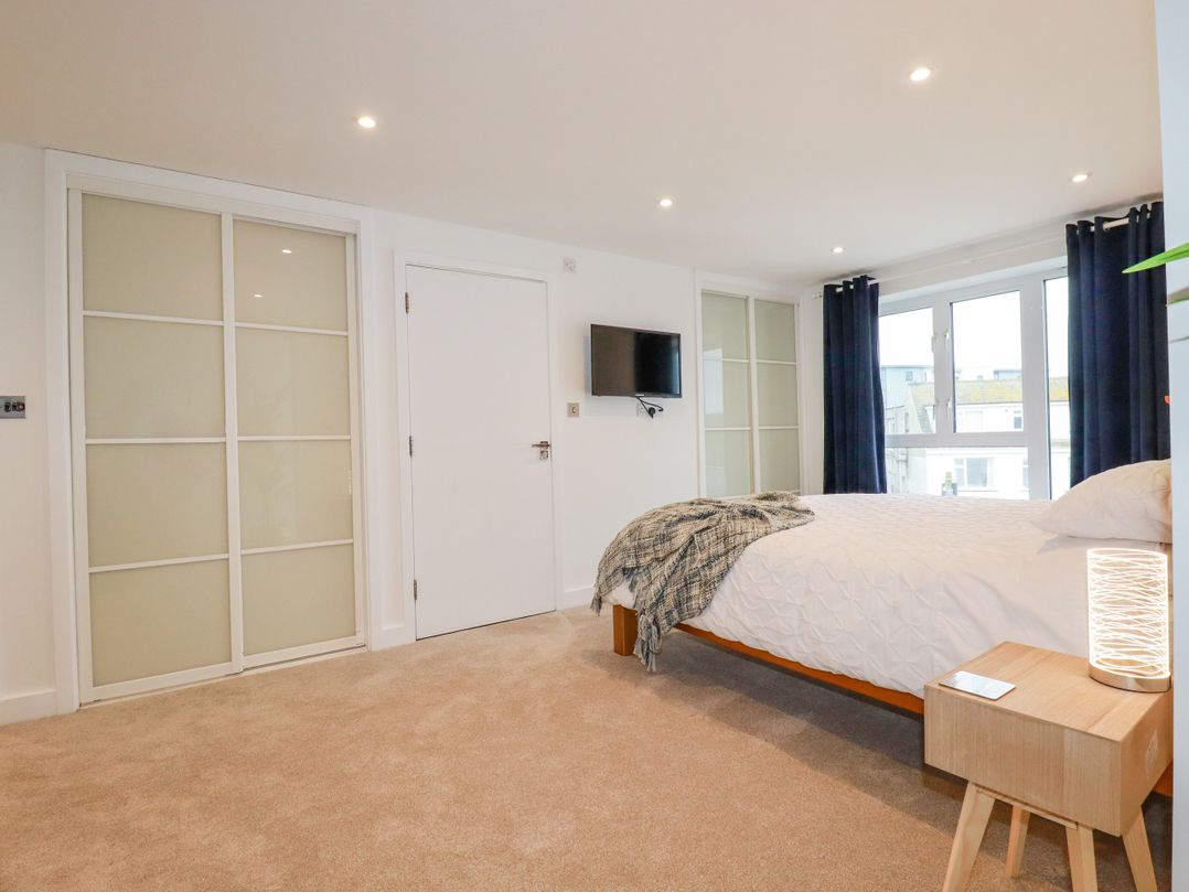 Fistral Retreat