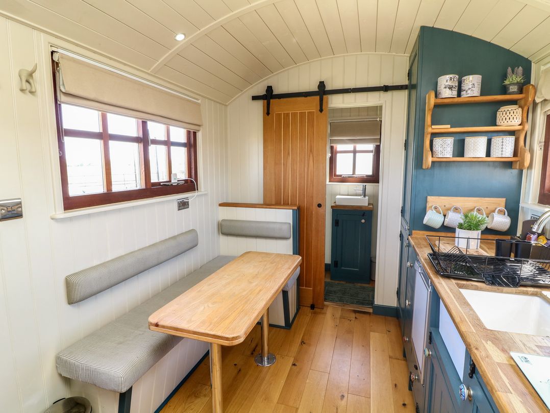 Sweet Caroline Shepherd’s Hut