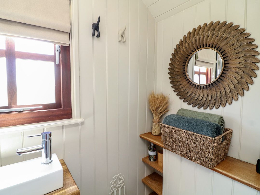 Sweet Caroline Shepherd’s Hut