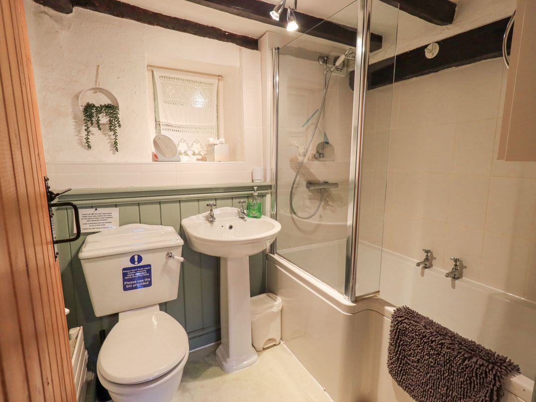 Jacky Garth Cottage