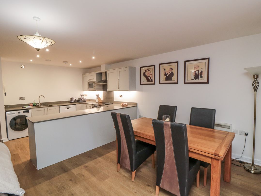 Apartment 1, 19 Cleveland Terrace
