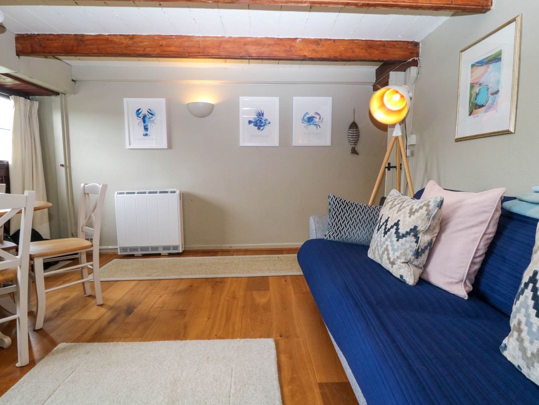 4 Trenhaile Terrace