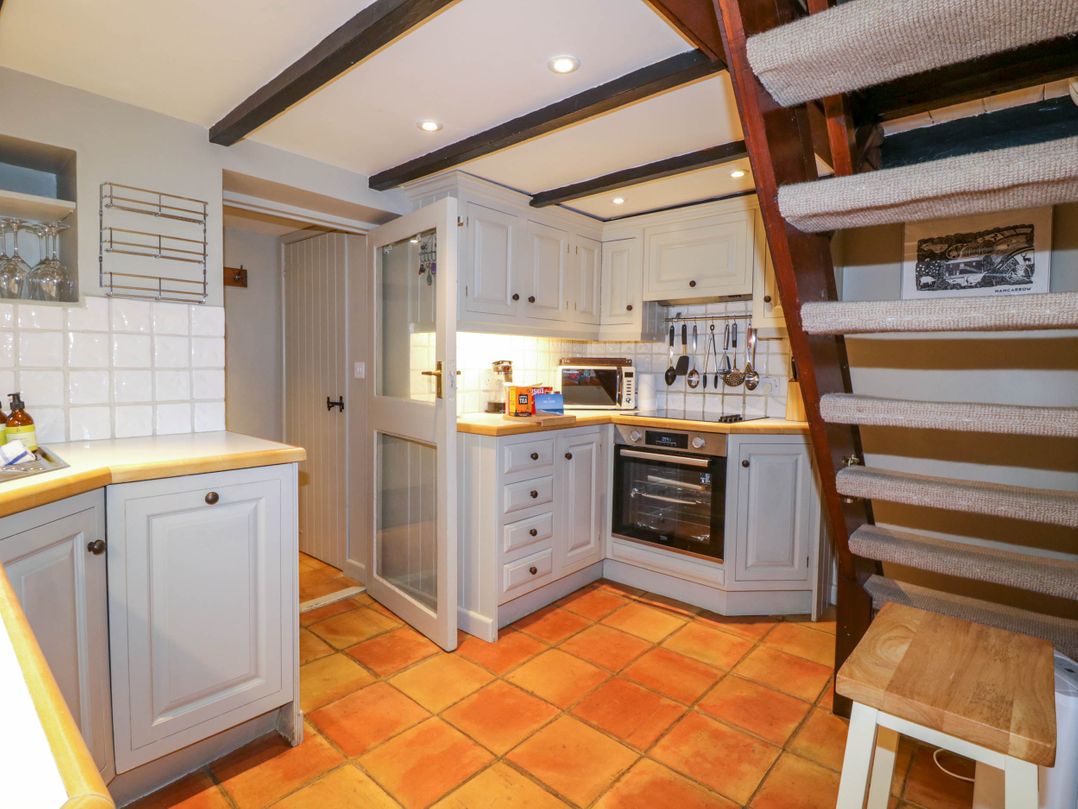 4 Trenhaile Terrace