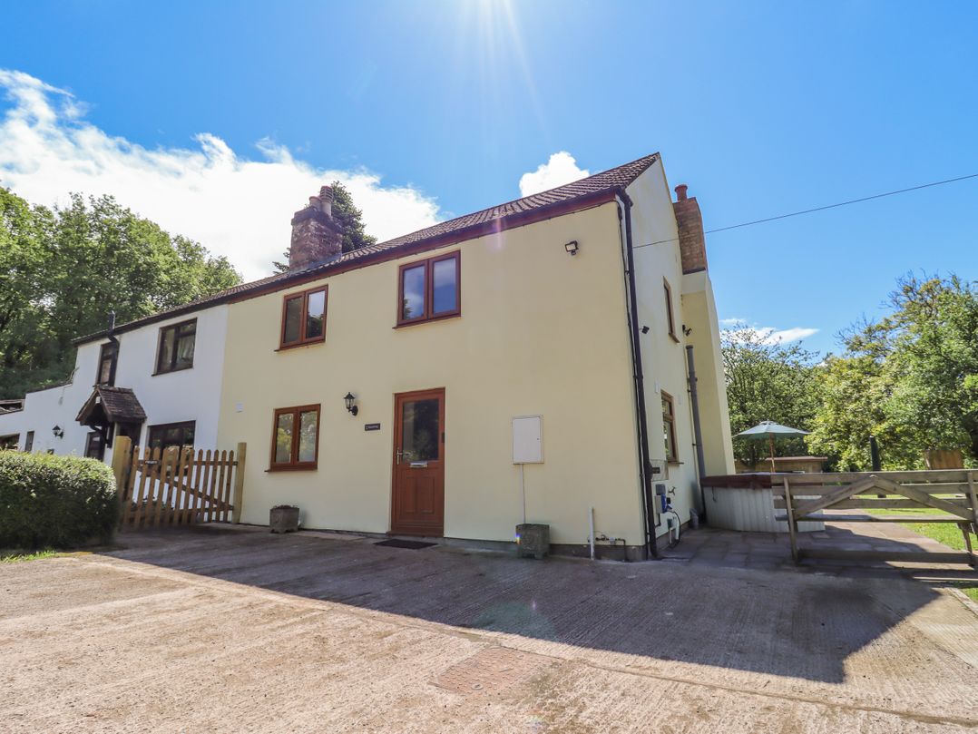 Cinderford, Gloucestershire holiday cottage