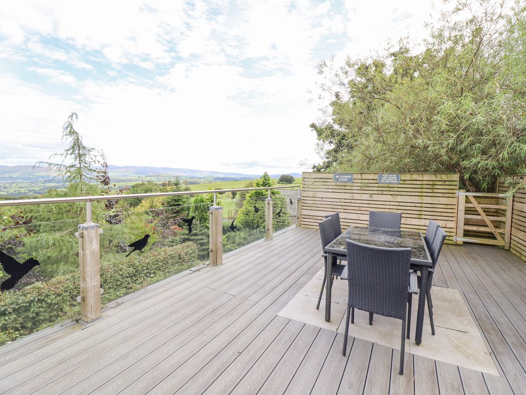 Hilltop Lodge