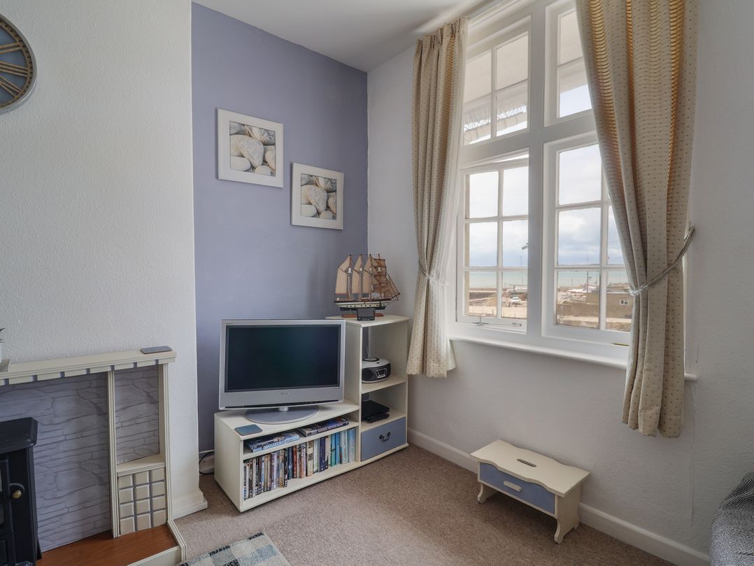 Flat F Bay House