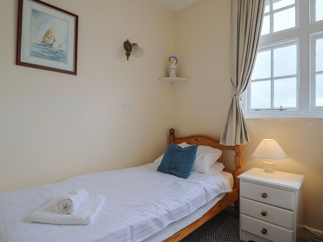 Flat F Bay House