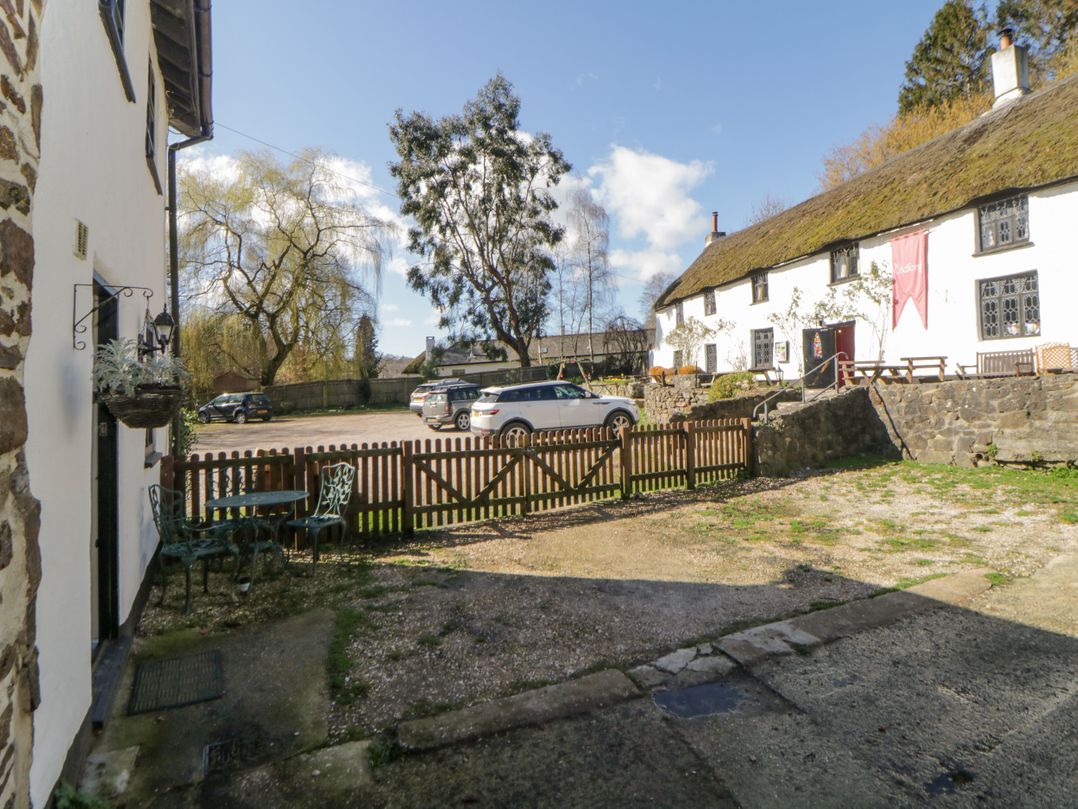 The Lodge at The Cridford Inn