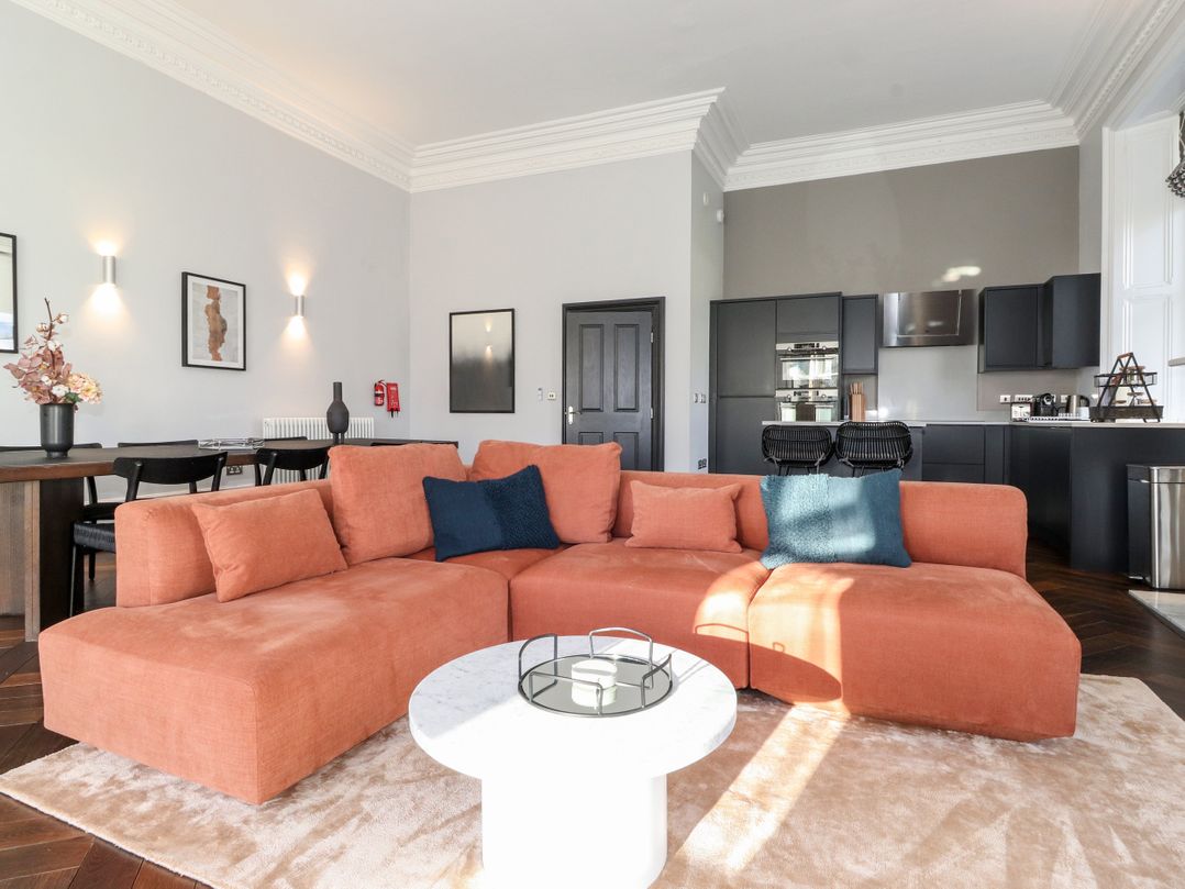 The Mary Maude Suite Stone Cross Mansion