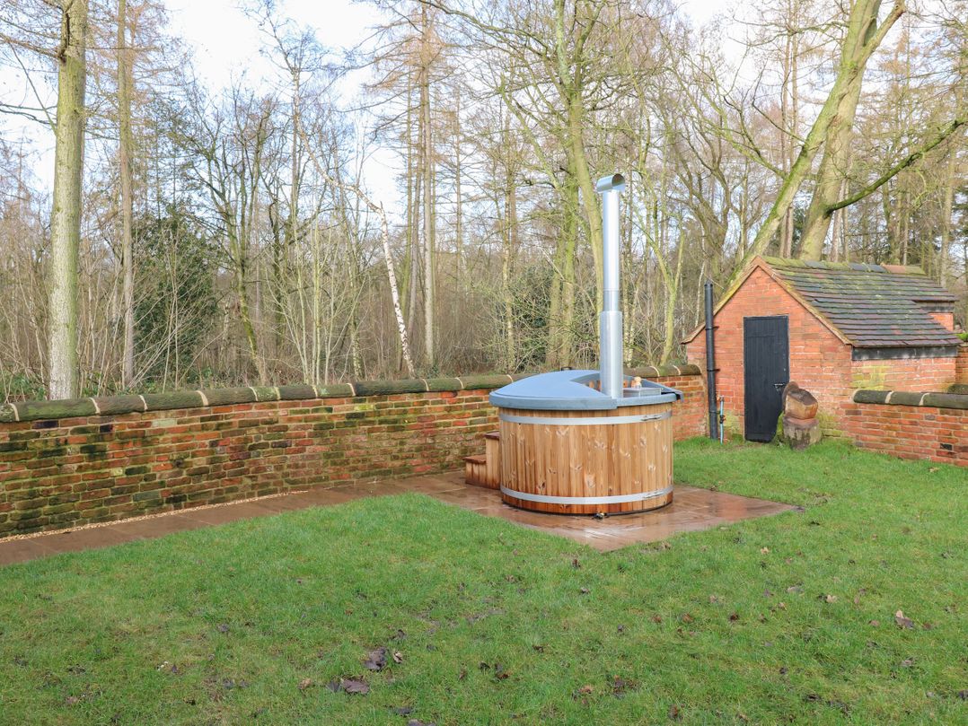 Woodland Lodge