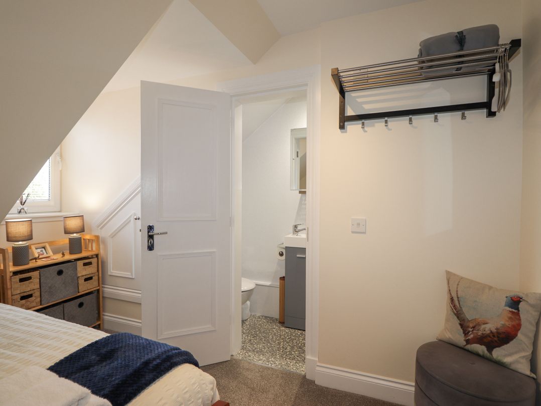 16a Fairfield Road
